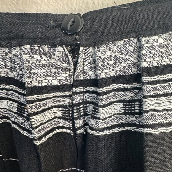 Vintage‎ Black and White Patterned Skirt - Picture 4 of 7